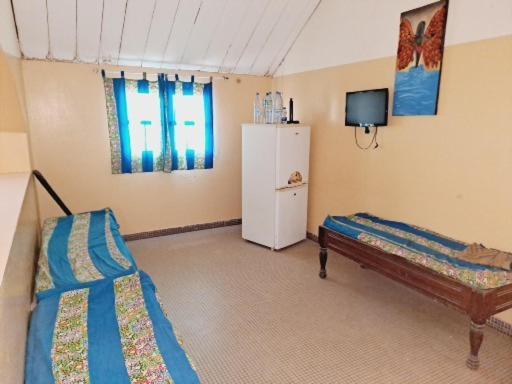 Auberge Mariama Ba Горе Екстер'єр фото